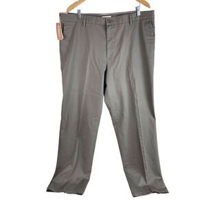 NEW Dockers Signature Khaki Classic Fit Pants‎ Mens 40 Brown Flat Front Cotton